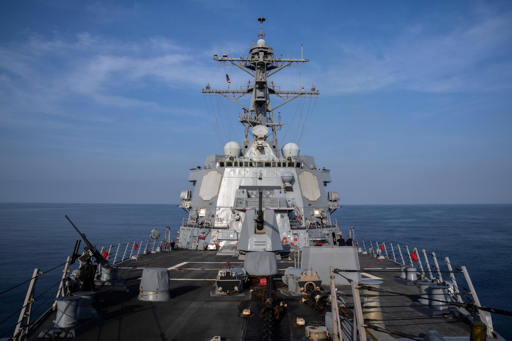 U.S. destroyers head toward waters off Venezuela as Trump aims to pressure drug cartels