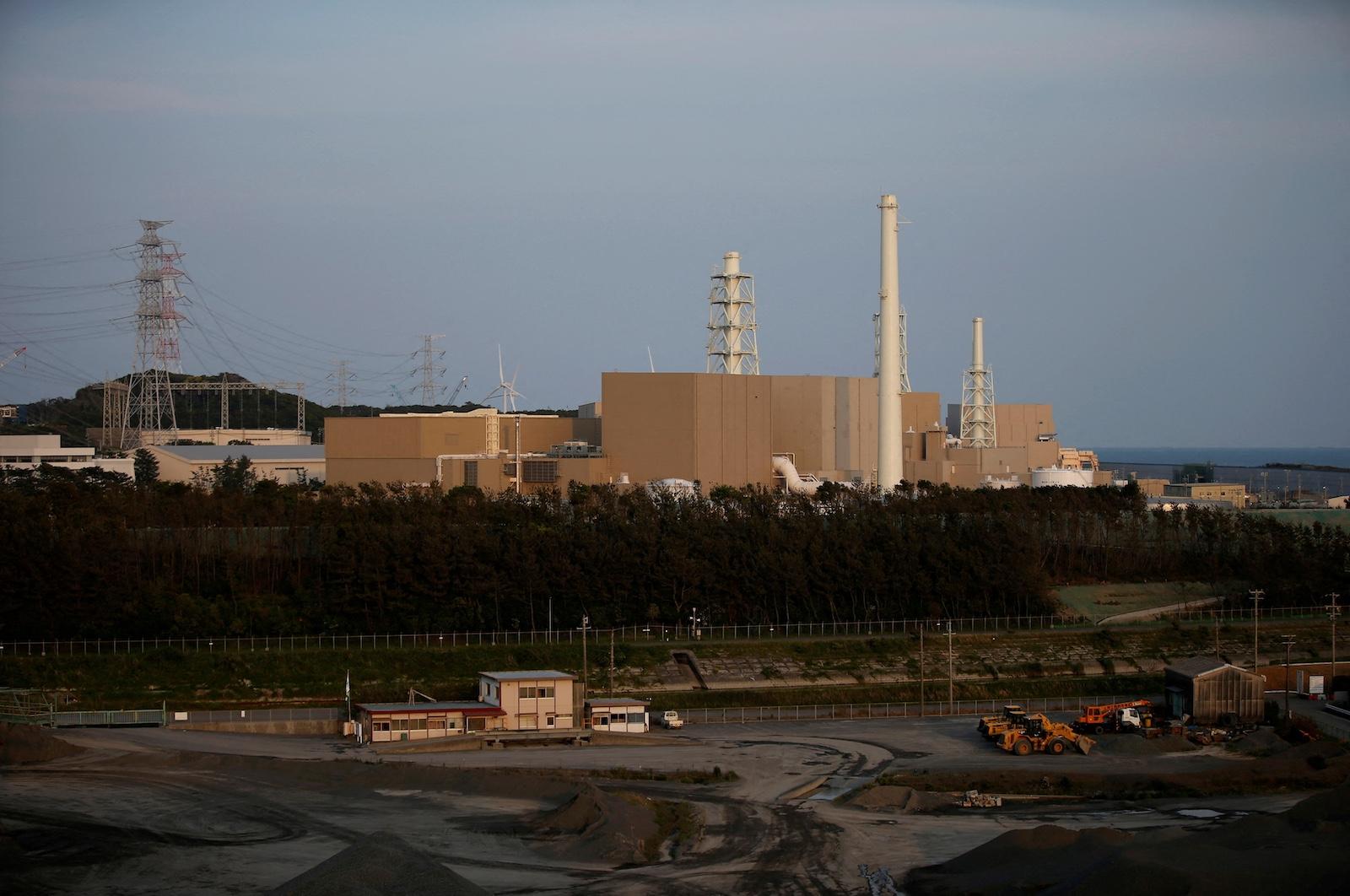 Hamaoka nuclear plant restart applications to be withdrawn: source