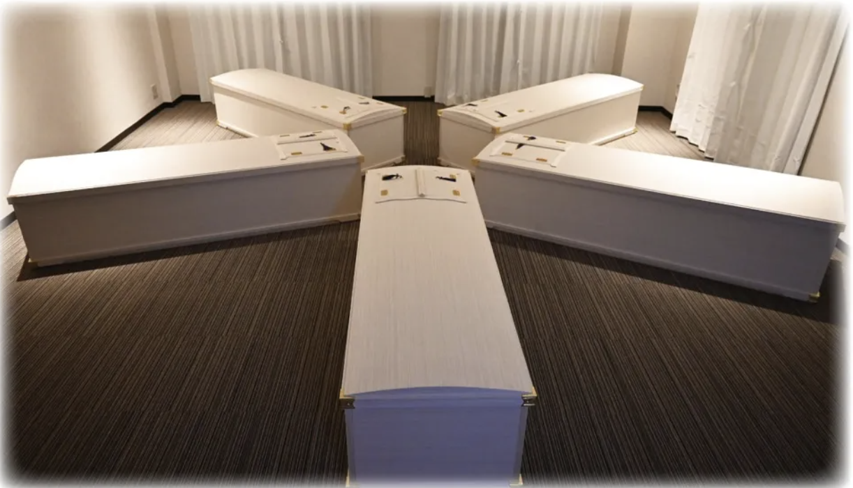 Coffin meditation sessions being offered by Tokyo relaxation parlor