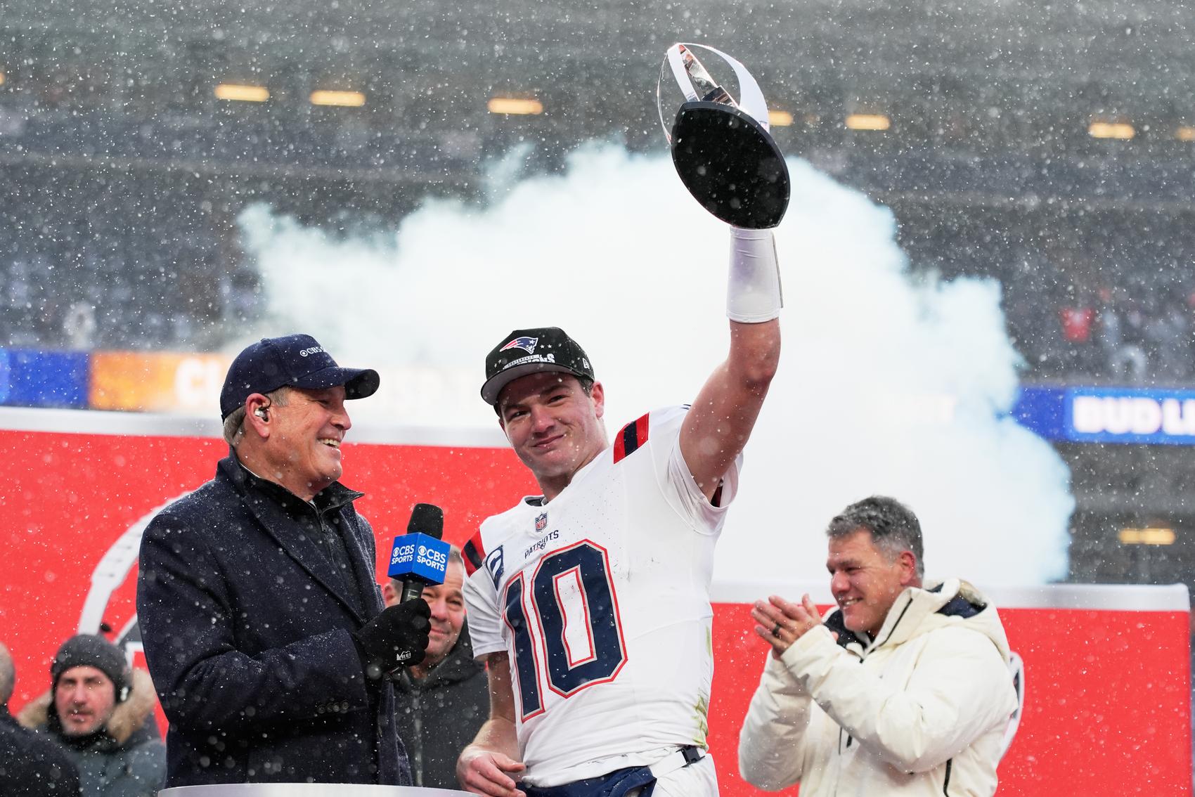 Patriots reaach Super Bowl with gritty 10-7 win over Broncos in snowy Denver