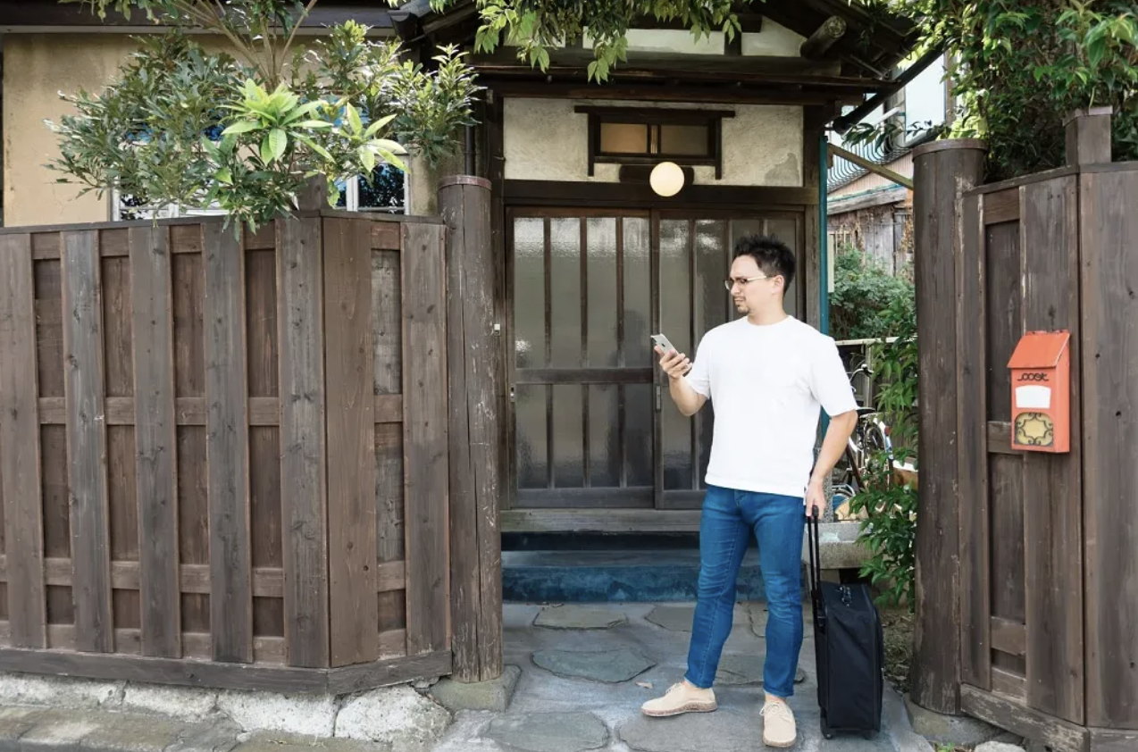 Osaka suspending new Airbnb-style special zone private lodging applications following backlash