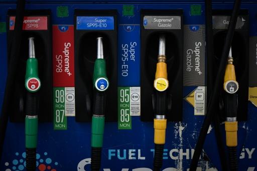 Greenpeace accuses oil companies of reaping Mideast 'war profits'