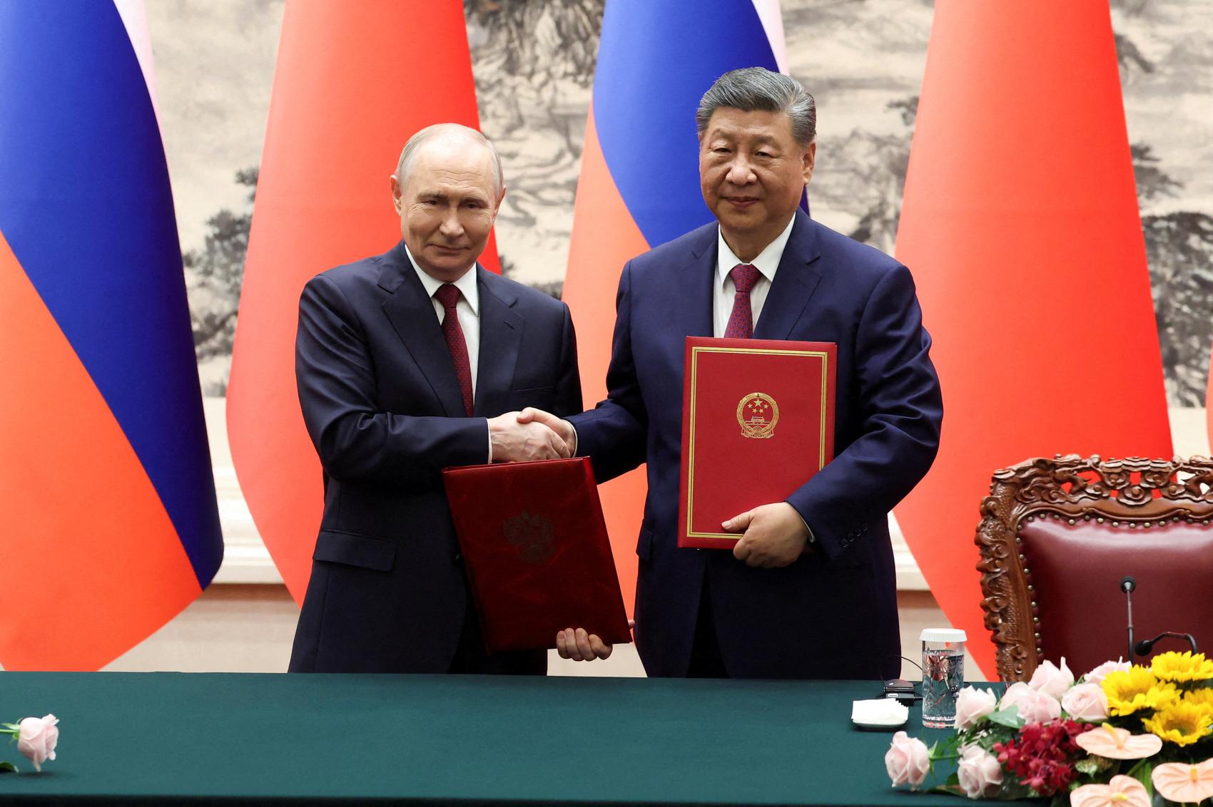 Xi and Putin unite to criticize U.S., but fail to clinch big gas deal