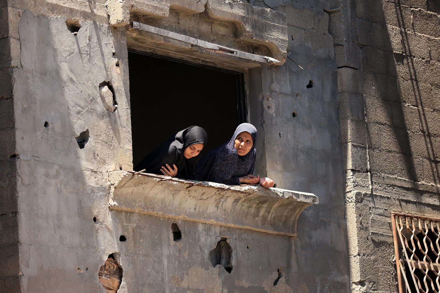 Israeli push to take more of Gaza raises alarm as Hamas warns against escalation